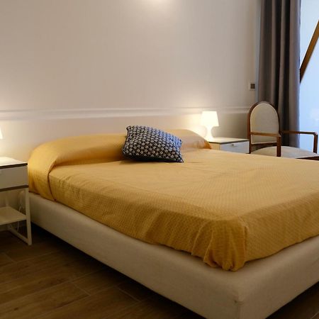 Sunshine Apartment Taormina Luaran gambar